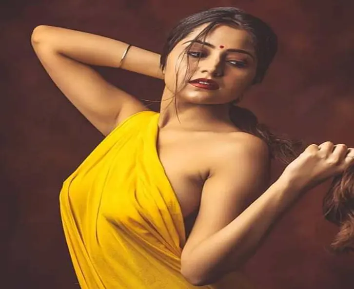 Enjoy Beltangadi Girls Premium Services at reasonable cost
